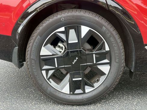 Certified 2026 Kia Sportage SX FWD image 32
