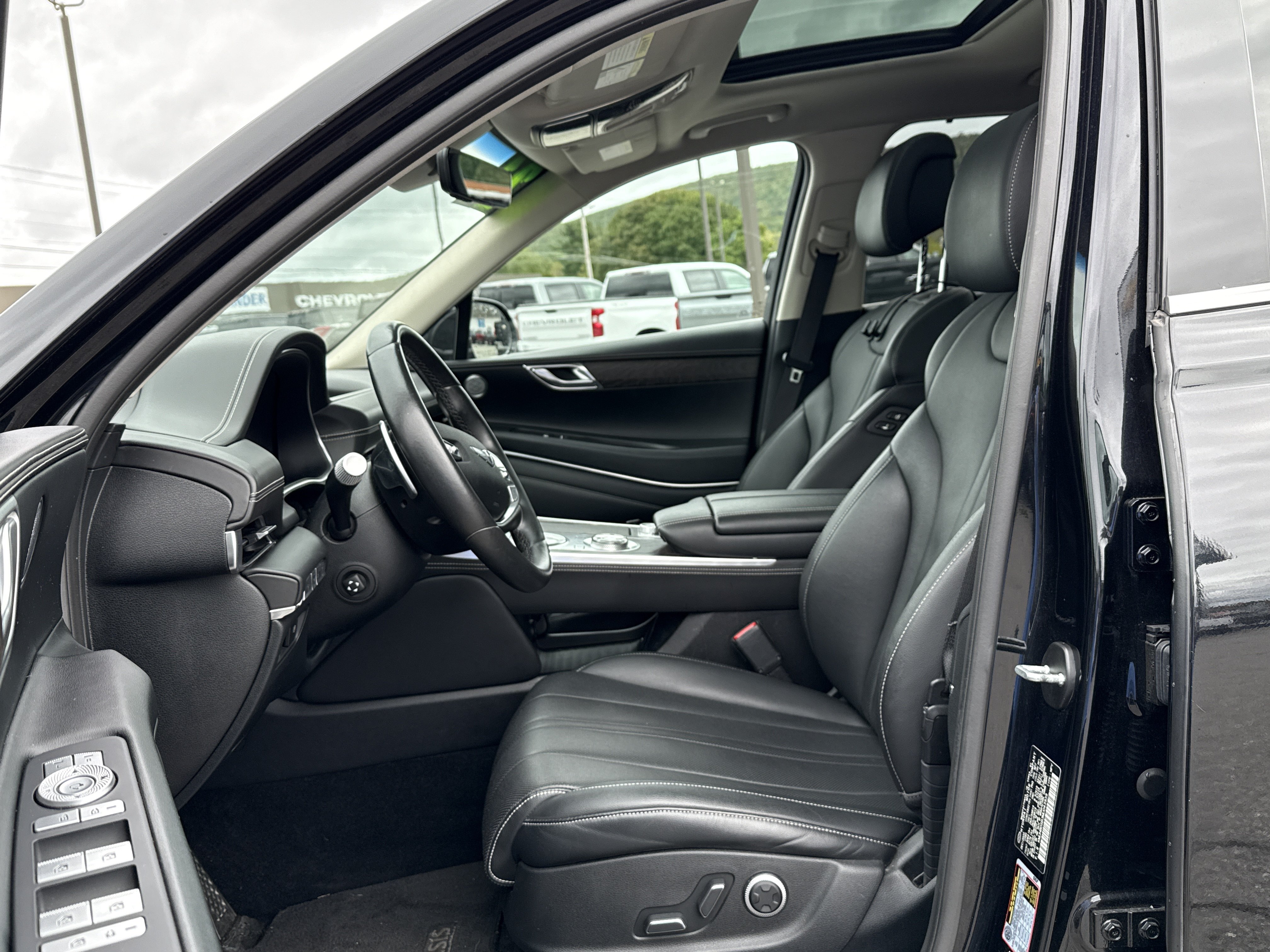 Used 2021 Genesis GV80 2.5T AWD/4WD image 11