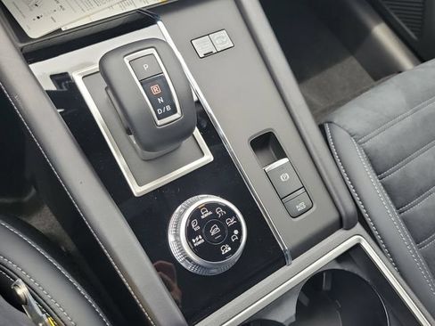 New 2026 Nissan Rogue SL AWD/4WD image 17