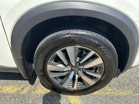 Certified 2024 Nissan Pathfinder SL AWD/4WD image 13
