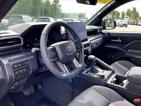 Used 2026 Toyota Tacoma TRD Off-Road AWD/4WD image 8