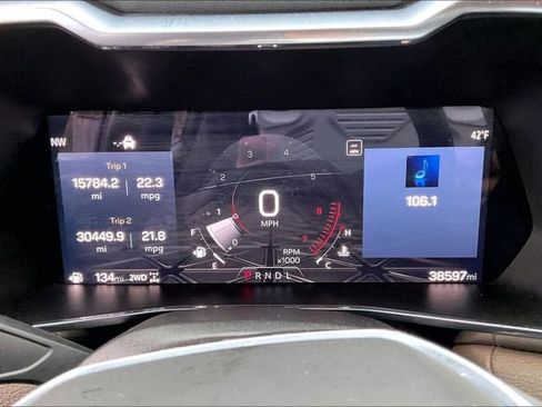 Used 2023 GMC Canyon Denali image 10