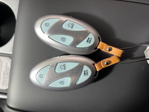 New 2026 Hyundai Ioniq 9 SE image 26