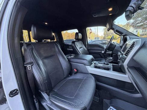 Used 2015 Ford F150 Lariat image 13