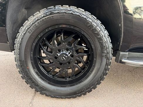 Used 2017 GMC Yukon Denali w/ Open Road Package image 11