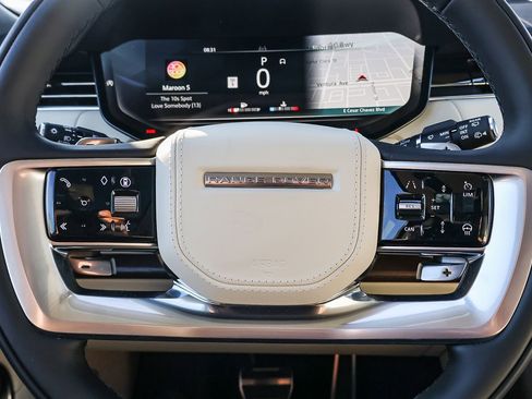 New 2026 Land Rover Range Rover SE image 32