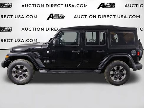 Used 2018 Jeep Wrangler Unlimited Sahara AWD/4WD image 5