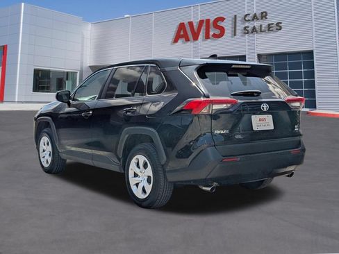 Used 2025 Toyota RAV4 LE AWD/4WD image 3