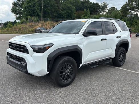 Used 2025 Toyota 4Runner SR5 RWD image 1