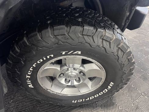 Used 2008 Toyota FJ Cruiser 4WD image 38