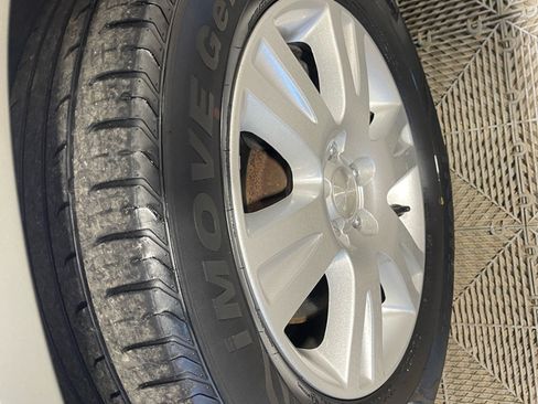 Used 2005 Subaru Outback 2.5i image 29