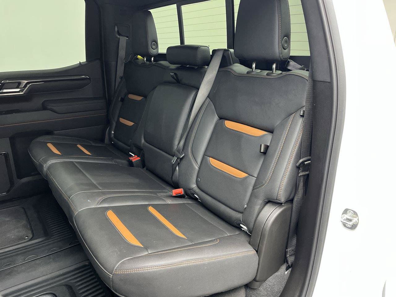 Certified 2025 GMC Sierra 1500 AT4 w/ Technology Package AWD/4WD image 15