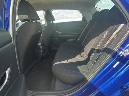 Used 2024 Hyundai Elantra SEL FWD image 32