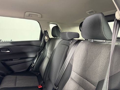 Used 2025 Nissan Rogue SV image 24