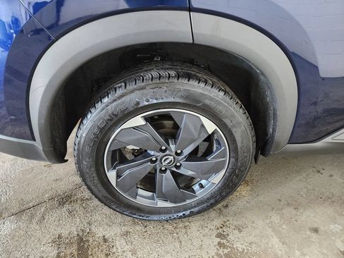Used 2024 Nissan Rogue SV AWD/4WD image 38