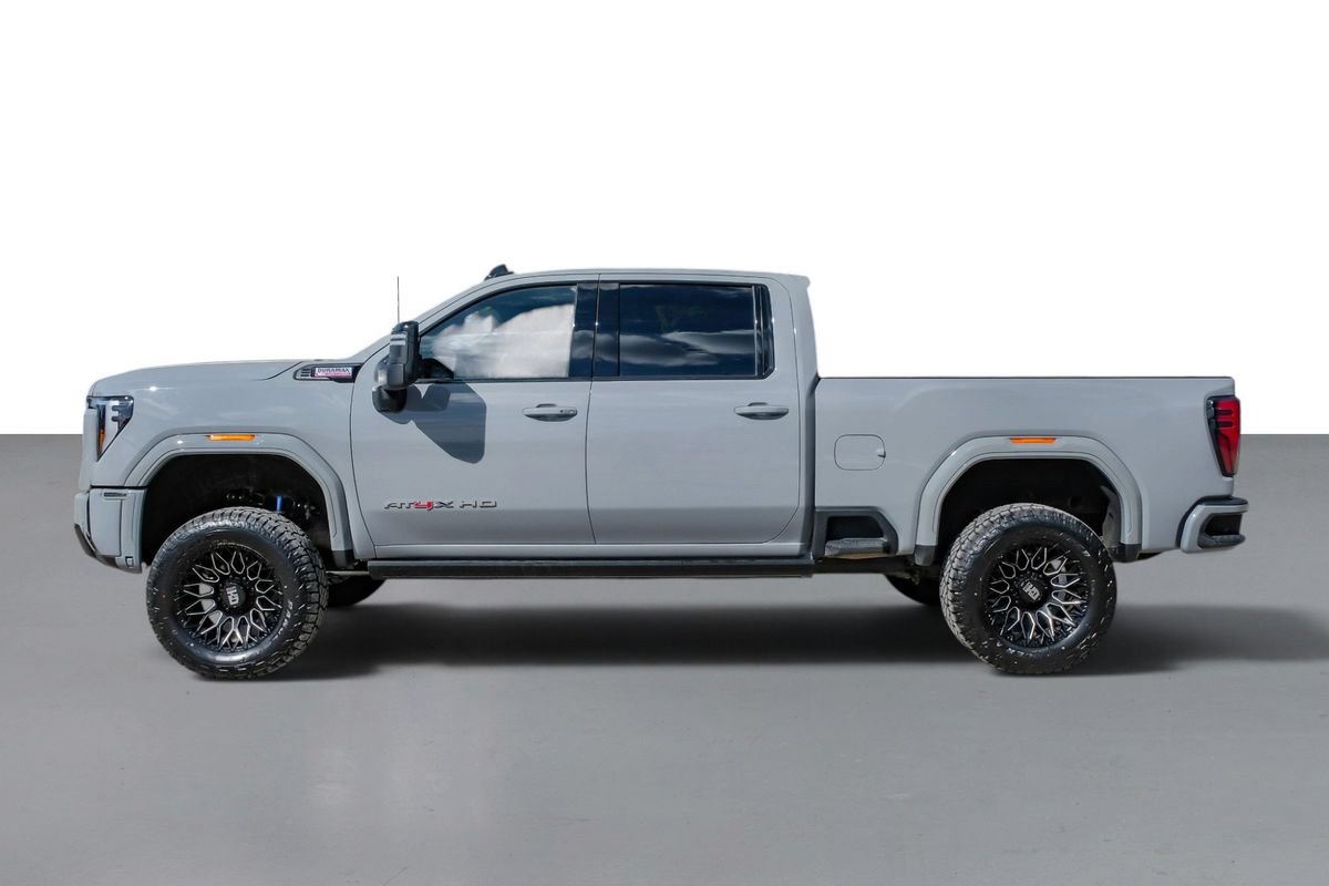 Used 2024 GMC Sierra 2500 AT4X AWD/4WD image 10