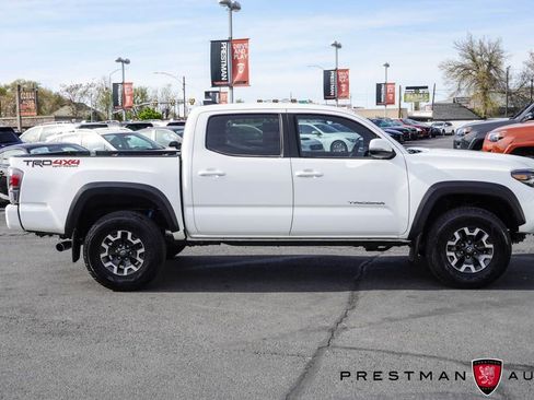 Used 2021 Toyota Tacoma TRD Off-Road w/ Technology Package image 24