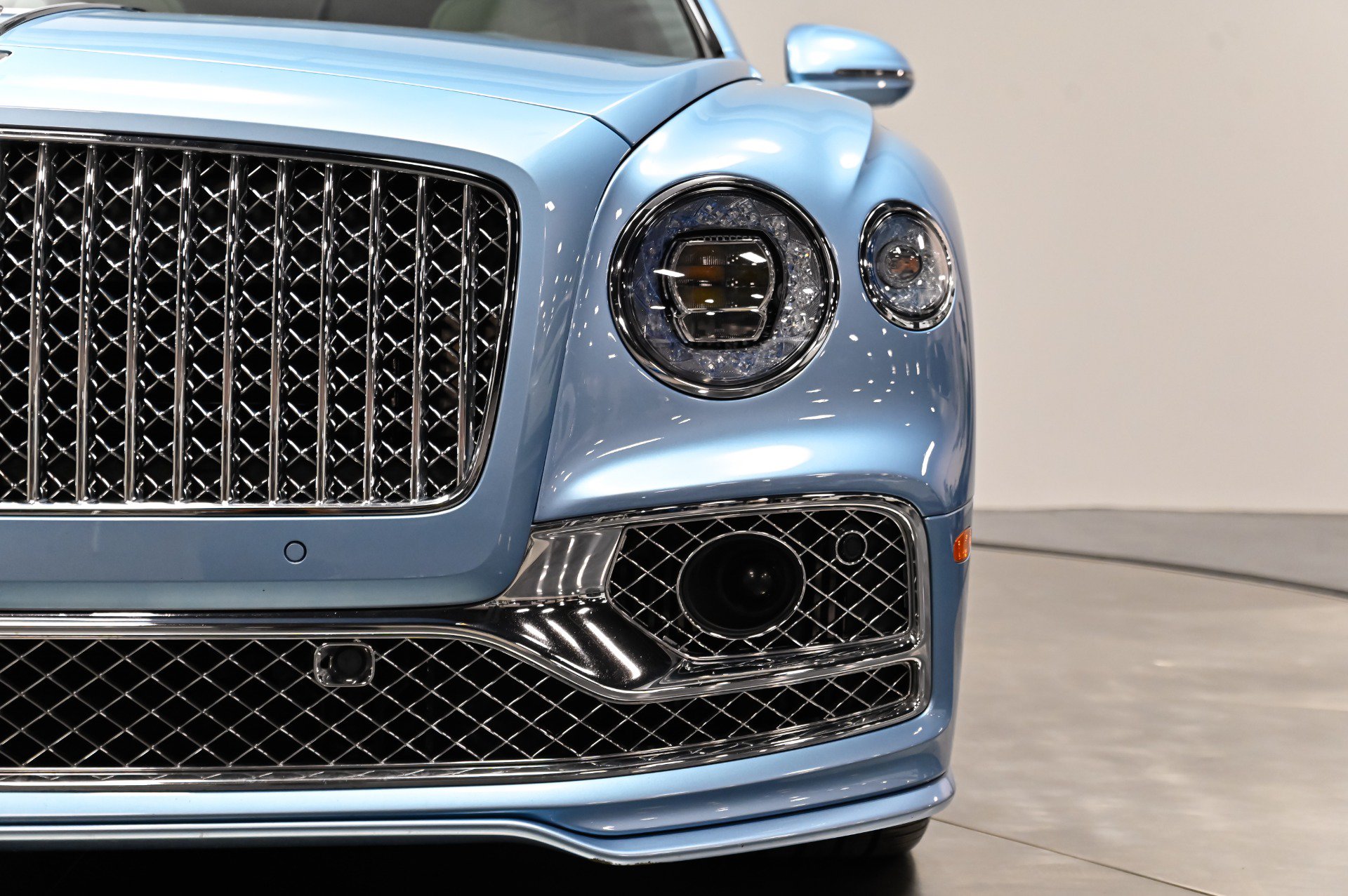 Used 2022 Bentley Flying Spur V8 AWD/4WD image 23