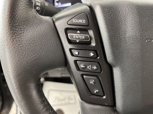 Used 2025 Nissan Frontier SV w/ SV Convenience Package RWD image 23