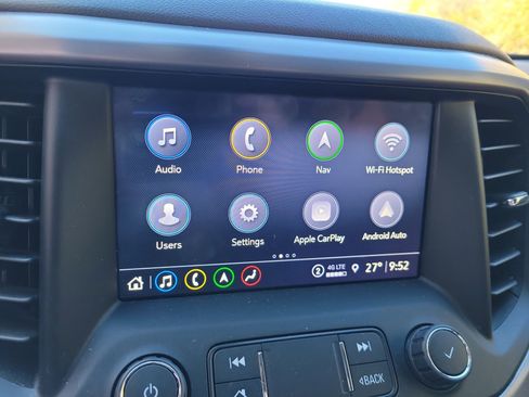 Used 2022 GMC Acadia AT4 w/ Technology Package image 23