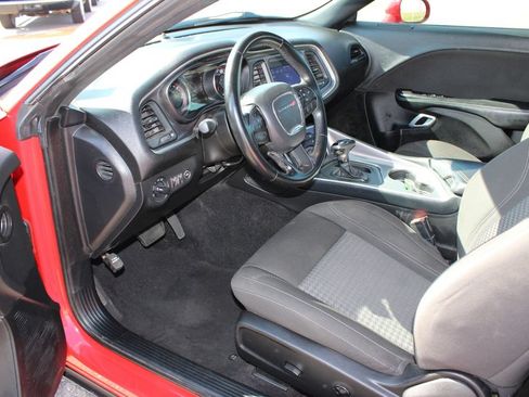 Used 2021 Dodge Challenger SXT RWD image 8