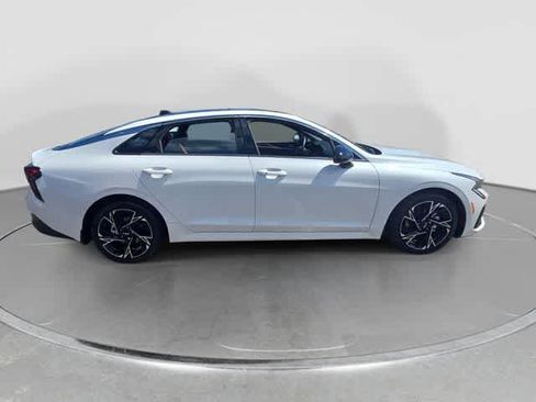 Used 2025 Kia K5 GT-Line w/ GT-Line Premium Package FWD image 9