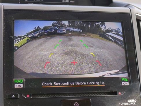 Used 2023 Subaru Forester Limited image 21