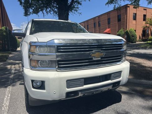 Used 2015 Chevrolet Silverado 2500 High Country w/ Duramax Plus Package AWD/4WD image 2