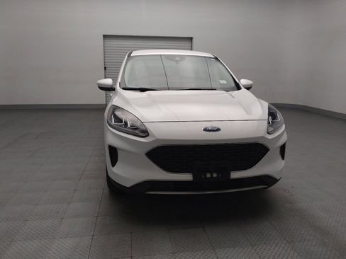 Used 2020 Ford Escape SE FWD image 14