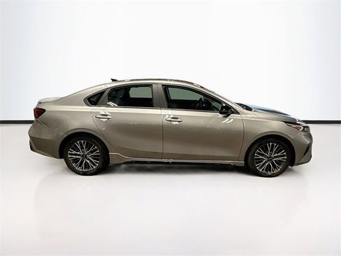 Used 2023 Kia Forte GT-Line w/ GT-Line Premium Package image 8