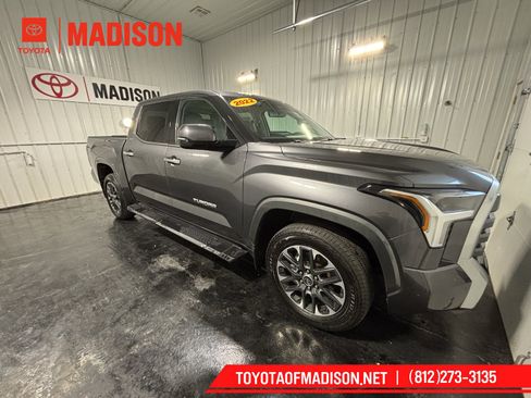 Used 2022 Toyota Tundra Limited image 7