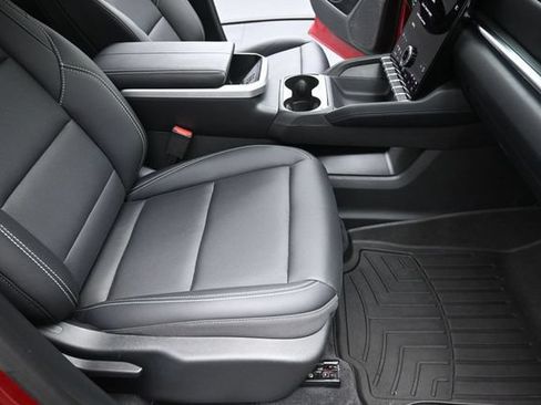 Certified 2026 GMC Terrain Elevation w/ Elevation Premium Package FWD image 28