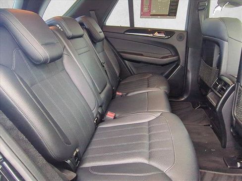 Used 2019 Mercedes-Benz GLE 400 4MATIC image 24