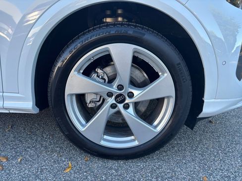 New 2025 Audi Q5 Prestige image 25