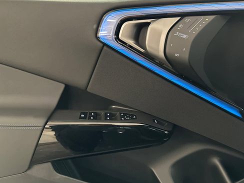 Used 2026 BMW X3 xDrive30 w/ M Sport Package image 12