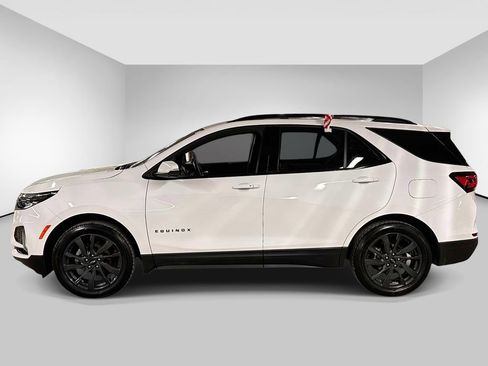 Used 2023 Chevrolet Equinox RS AWD/4WD image 2