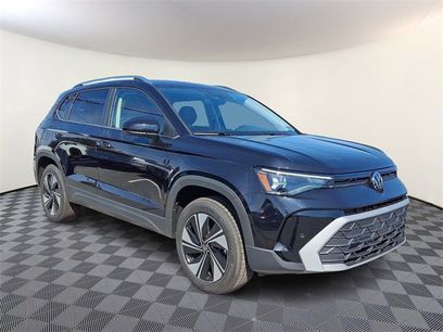New 2025 Volkswagen Taos SE