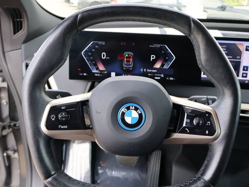 Used 2024 BMW iX xDrive50 w/ Premium Package AWD/4WD image 34