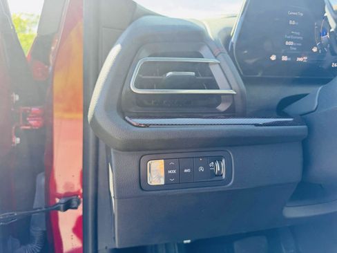 Used 2024 Chevrolet Traverse RS w/ LPO, Floor Liner Package image 24