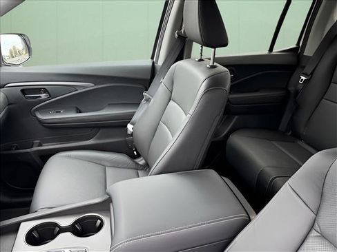 Used 2024 Honda Ridgeline RTL image 8