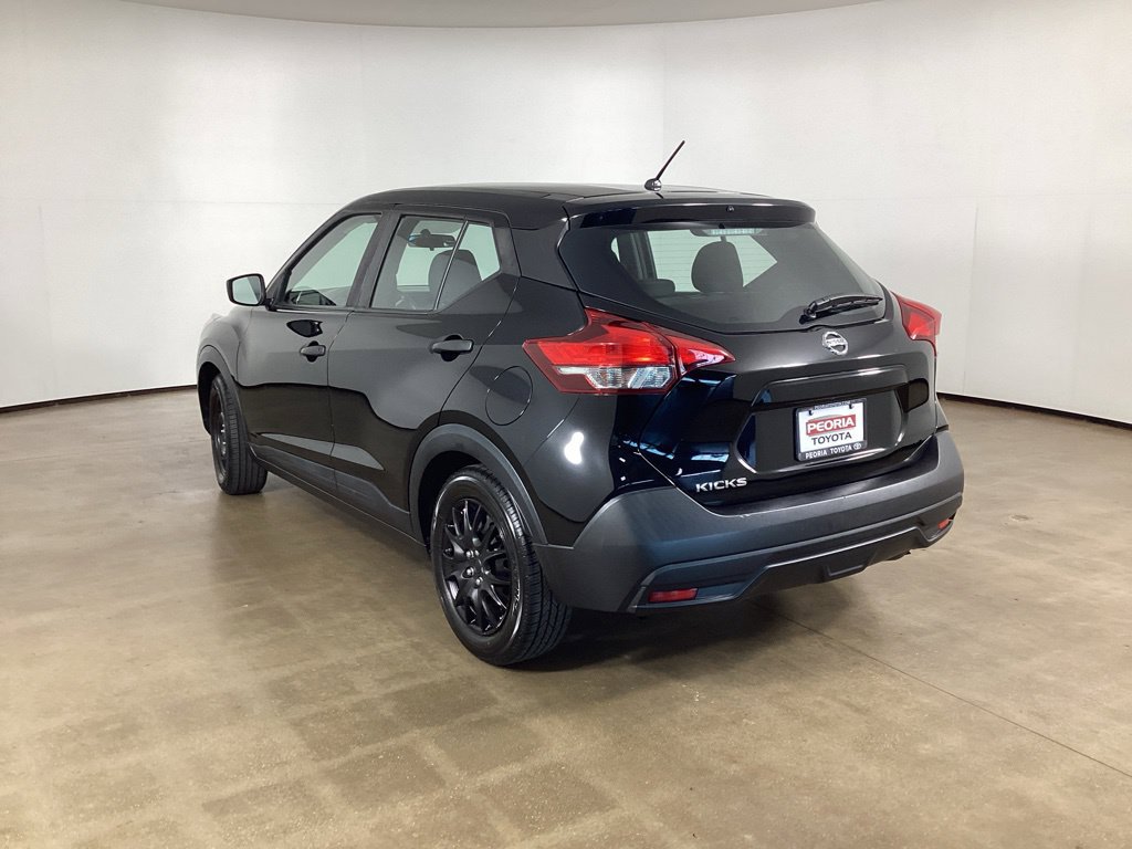 Used 2018 Nissan Kicks S FWD image 7