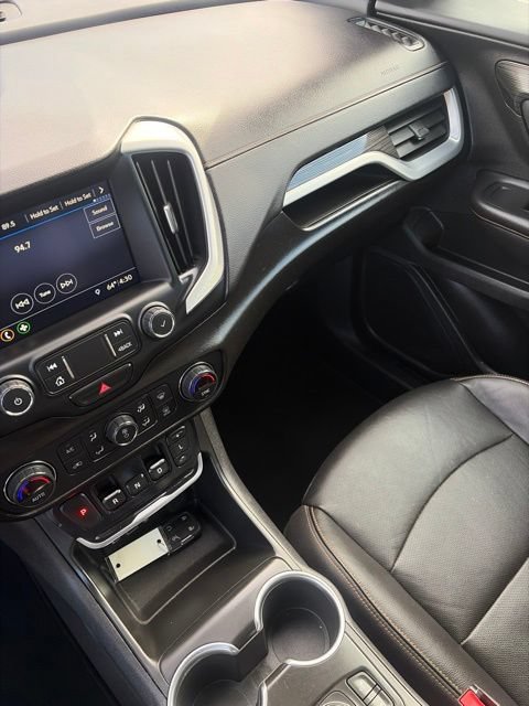 Used 2019 GMC Terrain SLT w/ Preferred Package AWD/4WD image 14