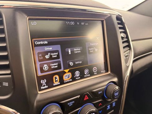 Used 2017 Jeep Grand Cherokee Limited AWD/4WD image 34