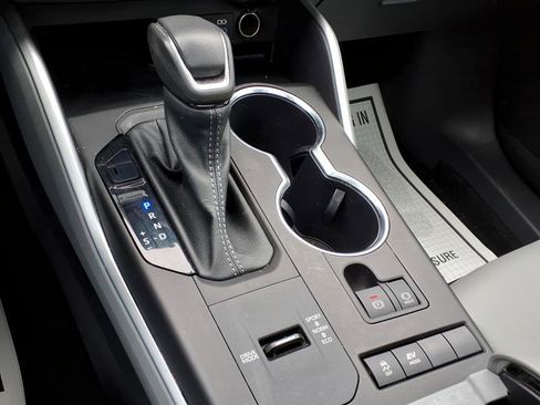 Certified 2022 Toyota Highlander XLE image 21