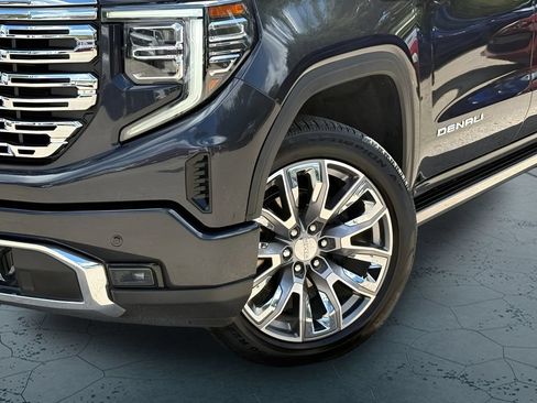 Used 2022 GMC Sierra 1500 Denali w/ Denali Reserve Package AWD/4WD image 5