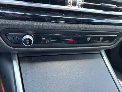 Used 2024 BMW 430i Convertible RWD image 24