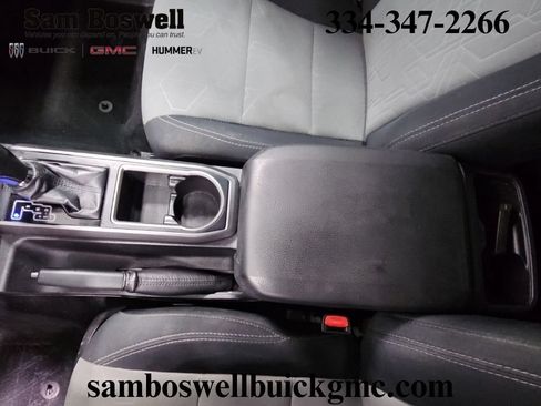 Used 2021 Toyota Tacoma TRD Off-Road w/ Technology Package AWD/4WD image 18