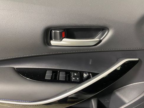 Used 2020 Toyota Corolla XSE image 14