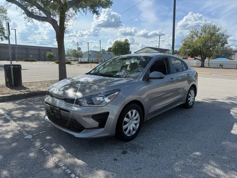 Used 2023 Kia Rio S FWD image 2