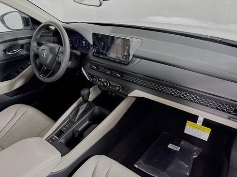 New 2025 Honda Accord SE image 36